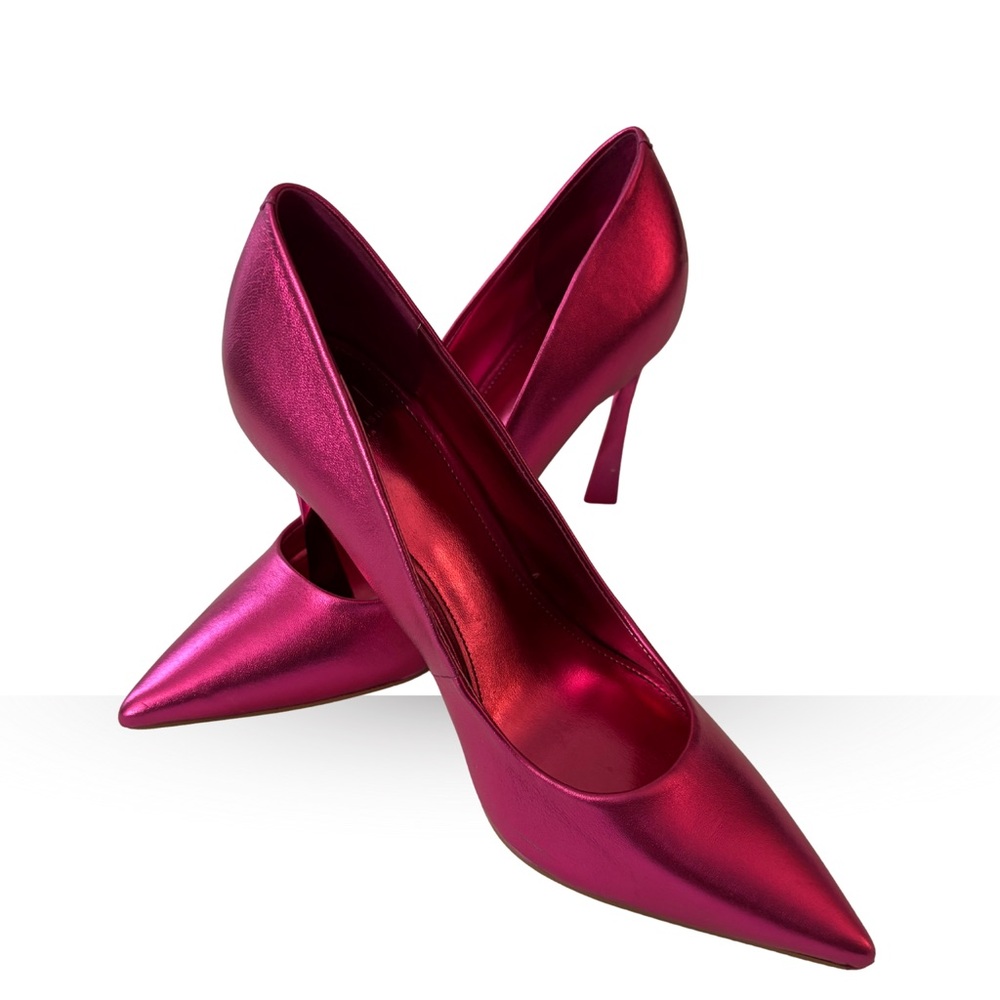 Chic Magenta Pointed Toe Heels